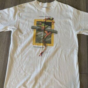 National Geographic Tree Frog Graphic Tee “Tree Huggers” T-Shirt